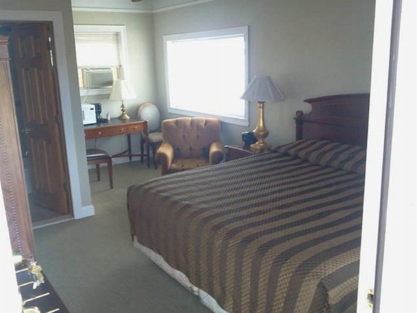 Golden Gate Lodging image 21